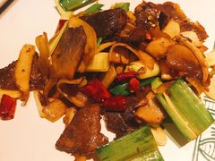 杏鲍菇炒牛肉-云海肴·汽锅鸡·云南菜(领展购物广场·中关村店)