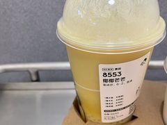 -喜茶(迪士尼小镇·平行宇宙店)
