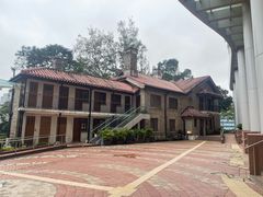 -香港大学