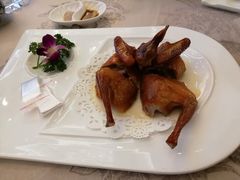 秘制红烧乳鸽-香云轩·顺德菜(香云纱园林酒店店)