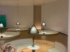 -涨巢·潮玩水疗局