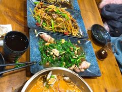 -老东镇啤酒屋海鲜加工·蒸汽海鲜·海鲜烧烤(台东店)