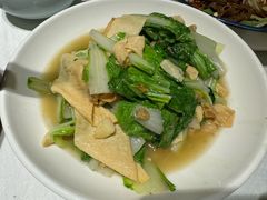 -江城小馆陕南妈妈菜·全球旅行餐厅(钟楼店)