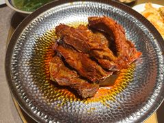 -艳阳天民俗村(公园路店)