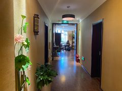 -菩提慧宾养生堂(梦幻亮点世界公园店)