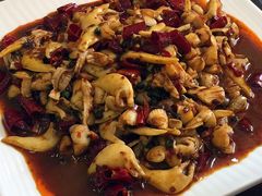 -扒虾小妹儿麻辣海鲜(宏图街店)