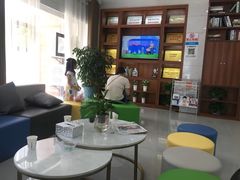 -咿呀口腔(光谷分院)