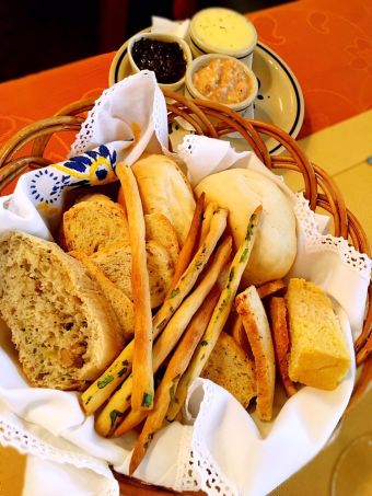 安哥拉美食_生活_团购_旅游_电影_优惠券 - 大众点评网