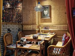 -老牌坊云南鱼豆花火锅(爱建店)