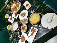 -淡尾·海鲜自助概念餐厅(虹桥南丰城店)