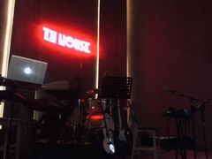 -TZ House音乐现场(来福士中心店)