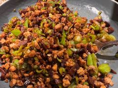 -云海肴·汽锅鸡·云南菜(天山百盛优客店)