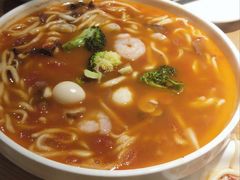 番茄汤牛肉剪刀面-九毛九西北菜(大东海店)