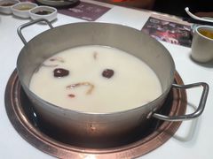 -洪氏嗨捞·猪肚鸡火锅(阳光天地店)