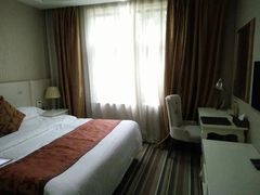 -蓝地时尚庄园(北京清河营地铁站店)