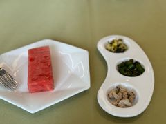 餐前时令鲜果-湖影中餐厅·南京金茂威斯汀大酒店