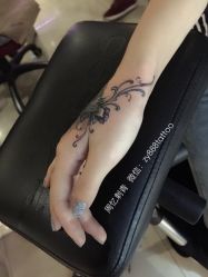 iphone_upload_pic-周忆刺青原创设计定制