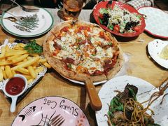 招牌狂野披萨-盘炉forenza·云贵川融合小食堂 ( 钟楼中柳巷店)