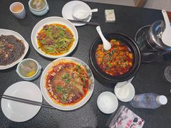 -万重锦·人文川菜馆(骡马市店)