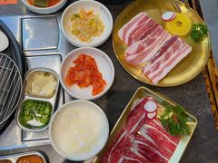-彭妈家•韩国烤肉料理(张杨路店)
