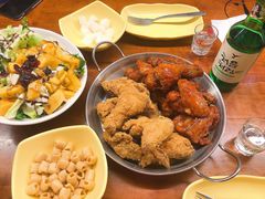 -BHC炸鸡(明洞总店)