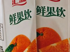 -运气牛自助酱大骨火锅(南京东路店)