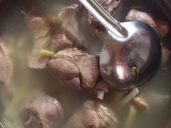 馄饨老鸭煲-老品芳