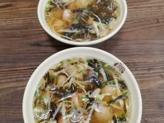 鲜肉馄饨-都谷包子(天一广场店)