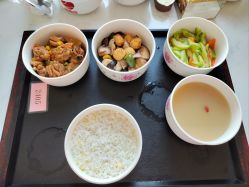 -爱陪伴一对一月子中心(融侨店)