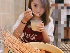 -拈签一笑黄牛肉辣卤串串