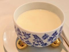 杏仁蛋白鸡头米-新荣记(建国门外大街店)