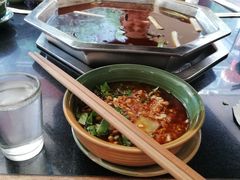 -谭记石锅鱼府(三道堰店)