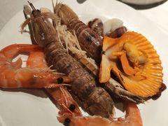 -领鲜活海鲜榴莲自助火锅(东门店)