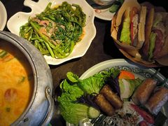 -大头虾越式风味餐厅(光明广场店)