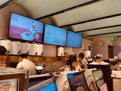 -奈雪的茶(亨特国际广场店)