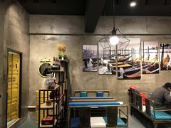 -臻鲜燕海鲜融合餐厅(金陵style店)