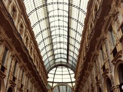 -文艺复兴百货(米兰大教堂广场店)