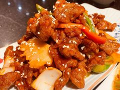 百合菠萝酥牛柳-津菜宋记老房子(平山道店)