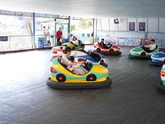 -顺德大良半月城游乐场