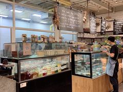 面包甜点陈列柜-O'mills Sourdough Bakery&Bistro(永嘉路店)
