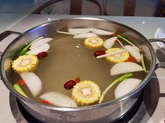 养生原汤锅-俏牛哥鲜牛肉牛肆馆(重庆天地店)