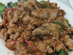芥兰沙茶牛肉-廣味潮鲜·一品潮滋味(五道口店)