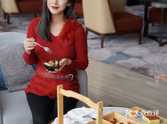 慵懒的午后，安静舒缓的音乐，自带颜值的甜品