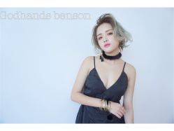 -God Hands发型设计复古会所