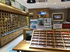 -宝丽眼镜(湖墅店)
