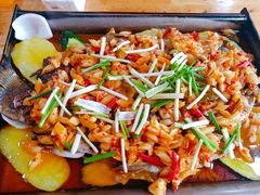 -宏兴烤鱼山庄(宣恩总店)