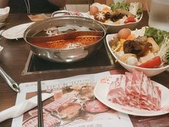 -呷哺呷哺(世贸.工三店)