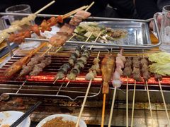 -哈尔滨小酒馆·鲜肉现穿自助烧烤(康新花园店)