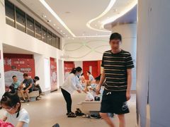 -冰纷万象滑冰场(二七万象城店)