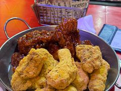 -BHC炸鸡(明洞总店)